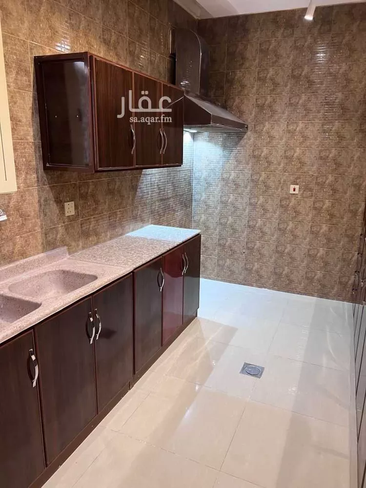 شقة للإيجار في شارع 7069218, حي العزيزية الثاني, مدينة الاحساء, المنطقة الشرقية 8