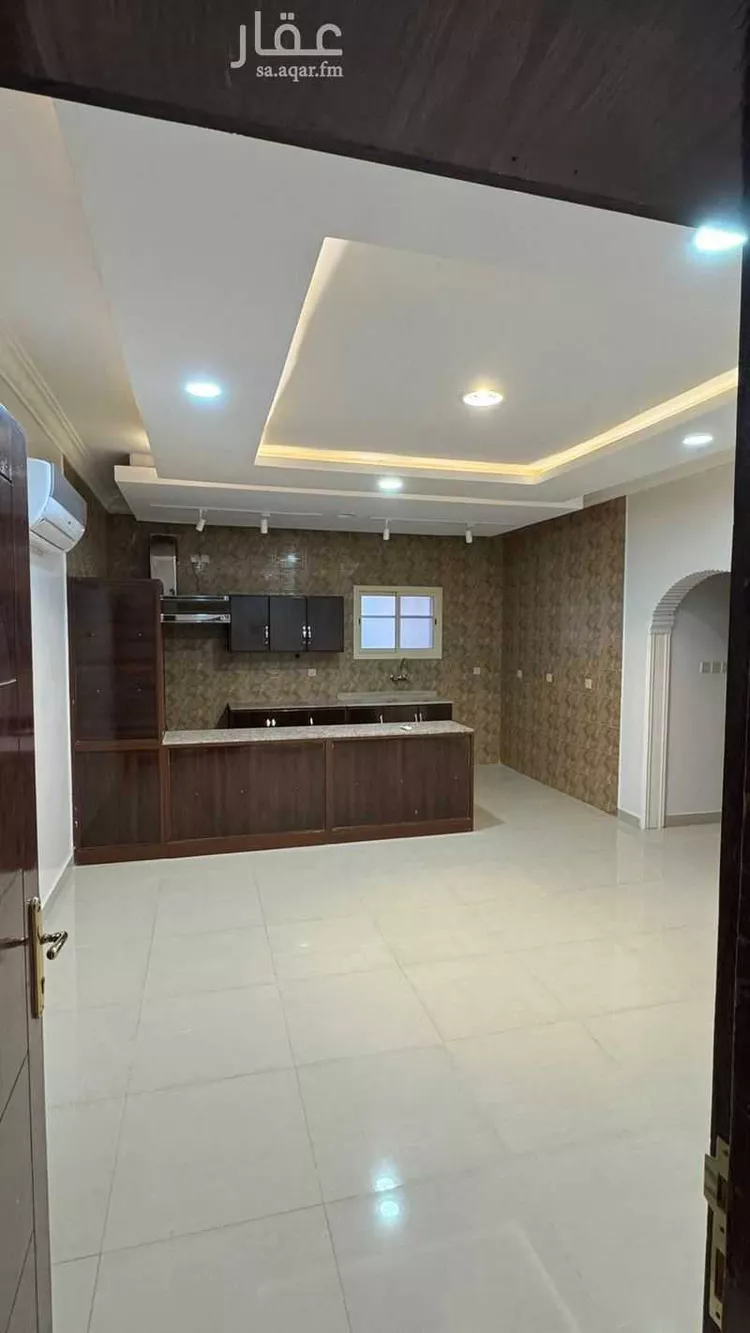 شقة للإيجار في شارع 7069218, حي العزيزية الثاني, مدينة الاحساء, المنطقة الشرقية صورة 4