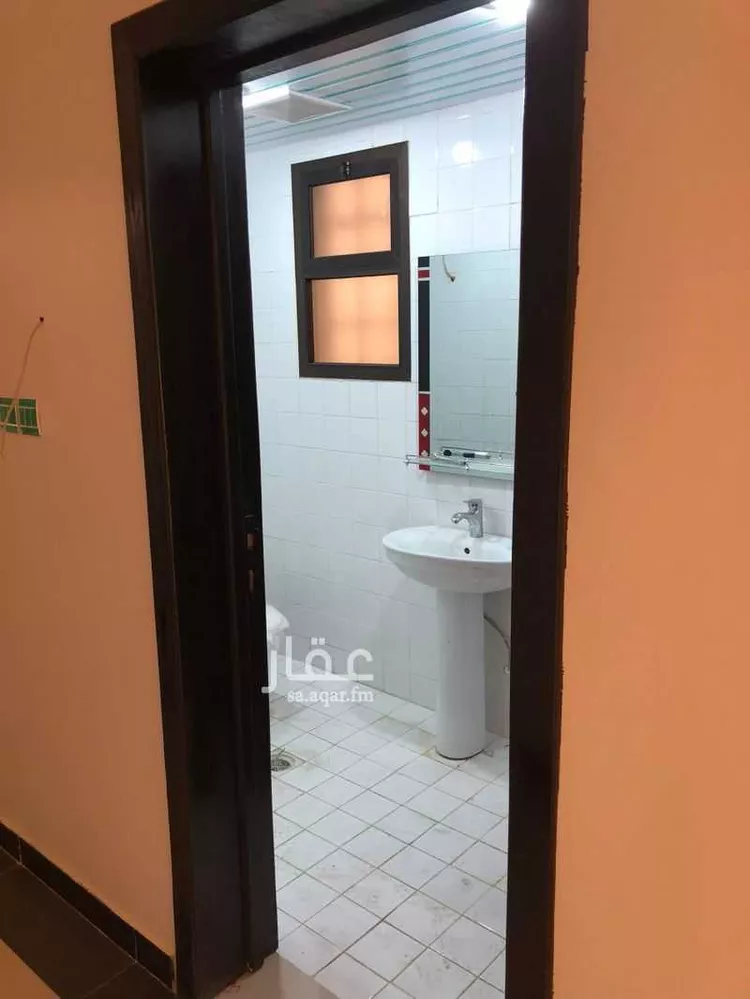 Commercial Office for Rent in Riyadh Tuwaiq صورة 2