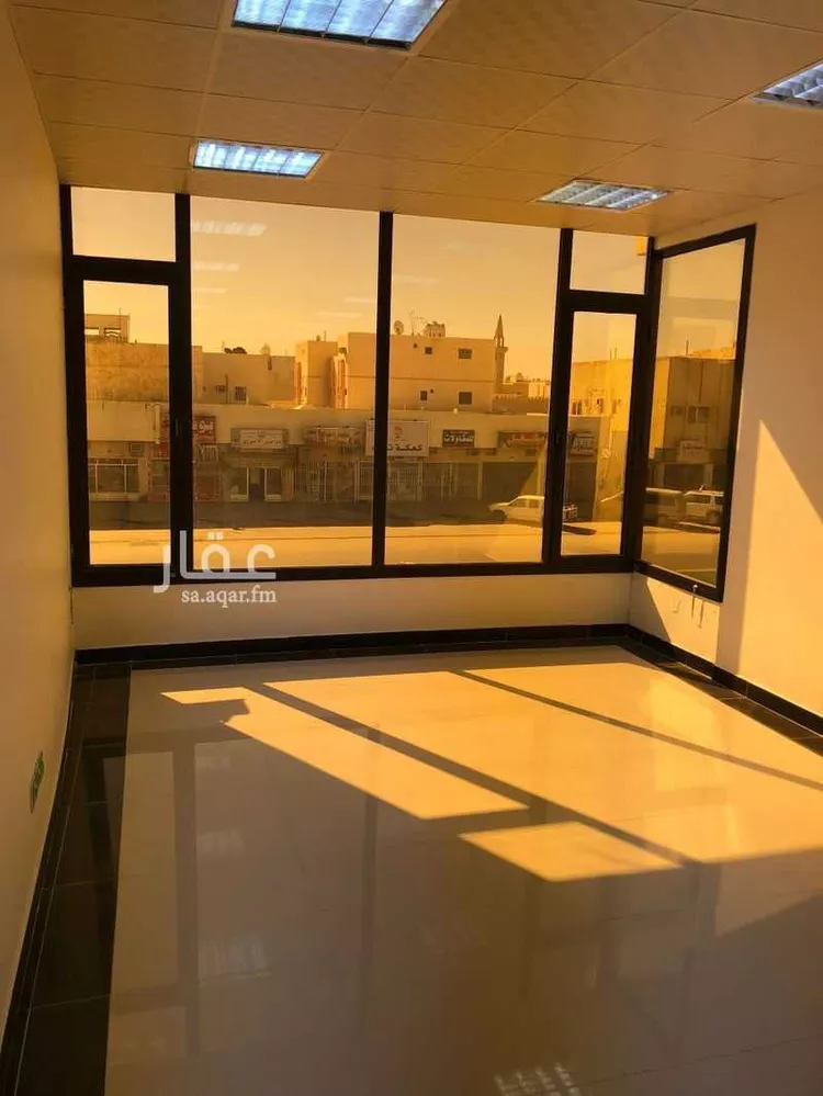Commercial Office for Rent in Riyadh Tuwaiq صورة 5