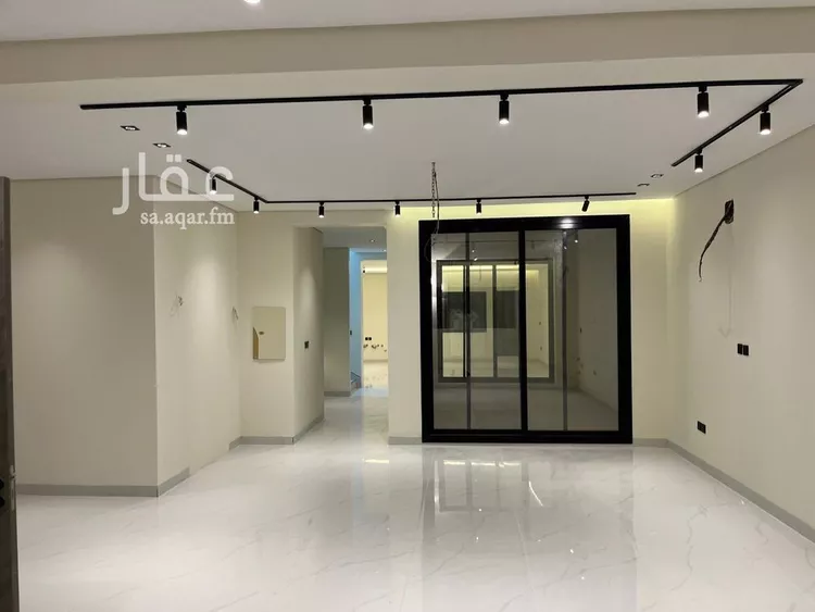 فيلا للبيع في شارع ابن أبي الشكر الفلكي, حي المهدية, مدينة الرياض, منطقة الرياض صورة 3