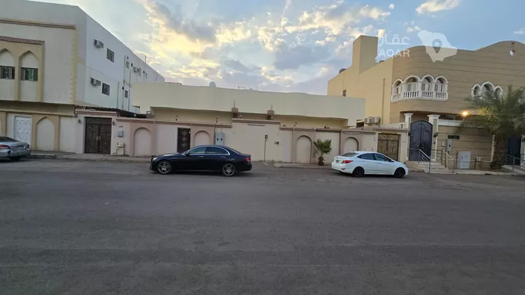 Building for Sale in Medina Al Mabuth 3