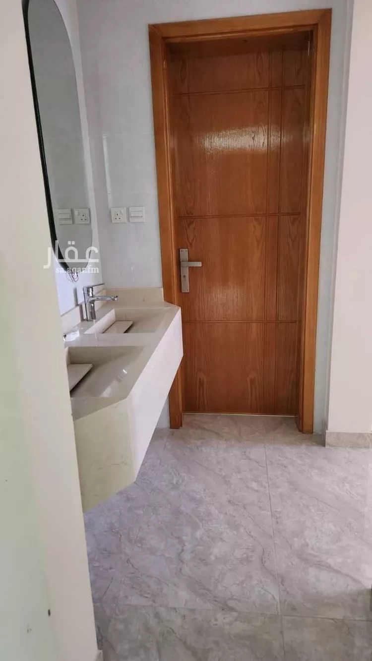عمارة للبيع في شارع العباس ابن الاحنف, حي وادي مذينب, مدينة المدينة المنورة, منطقة المدينة المنورة