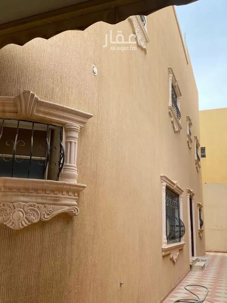 فيلا للبيع في شارع تاج الدين الفكهاني, حي الربوة, مدينة الرياض, منطقة الرياض صورة 2