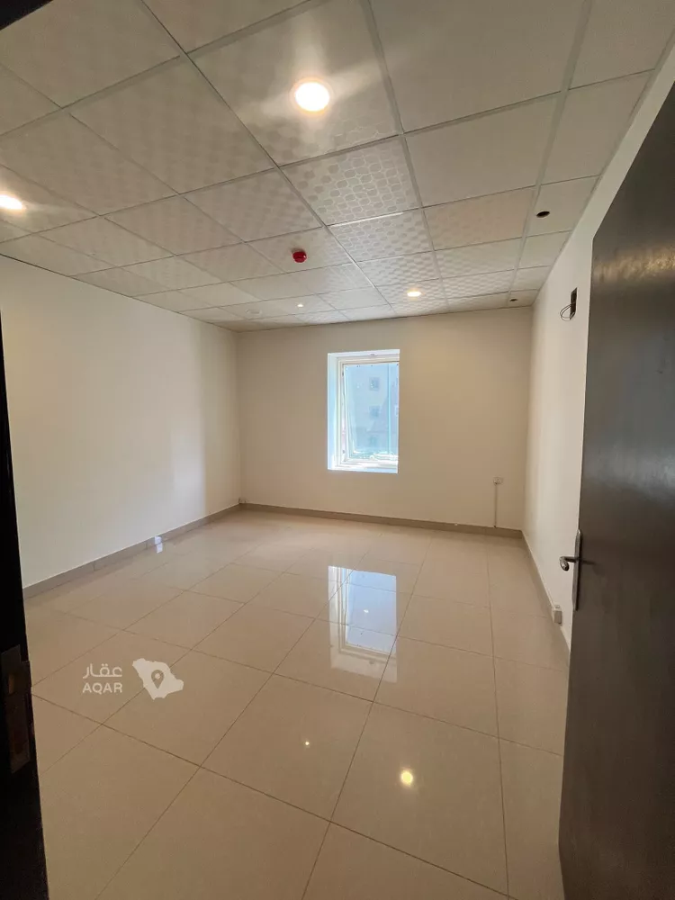 Commercial Office for Rent in Riyadh Dhahrat Laban 2