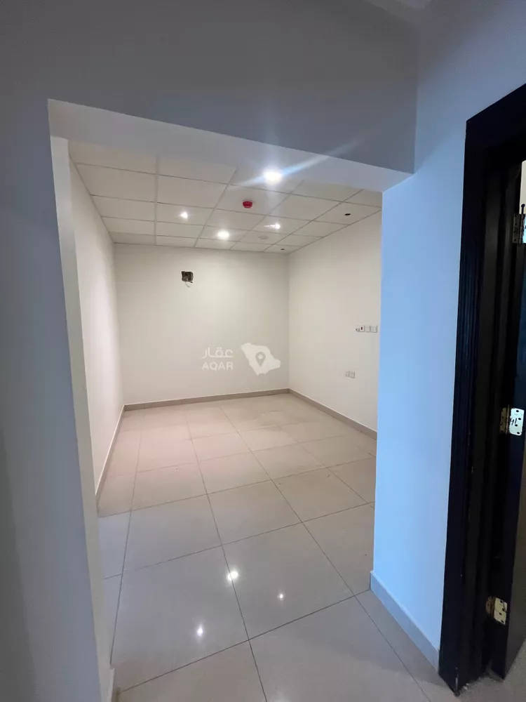 Commercial Office for Rent in Riyadh Dhahrat Laban 6