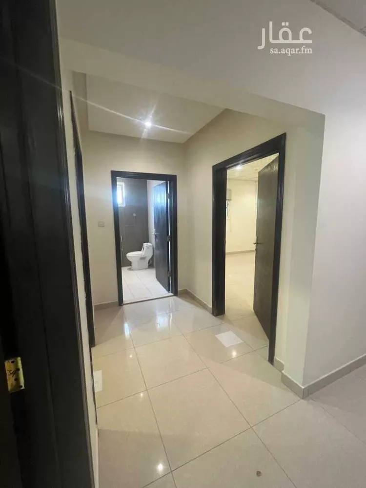 مكتب تجاري للإيجار في شارع الفروسية, حي ظهرة لبن, مدينة الرياض, منطقة الرياض صورة 2