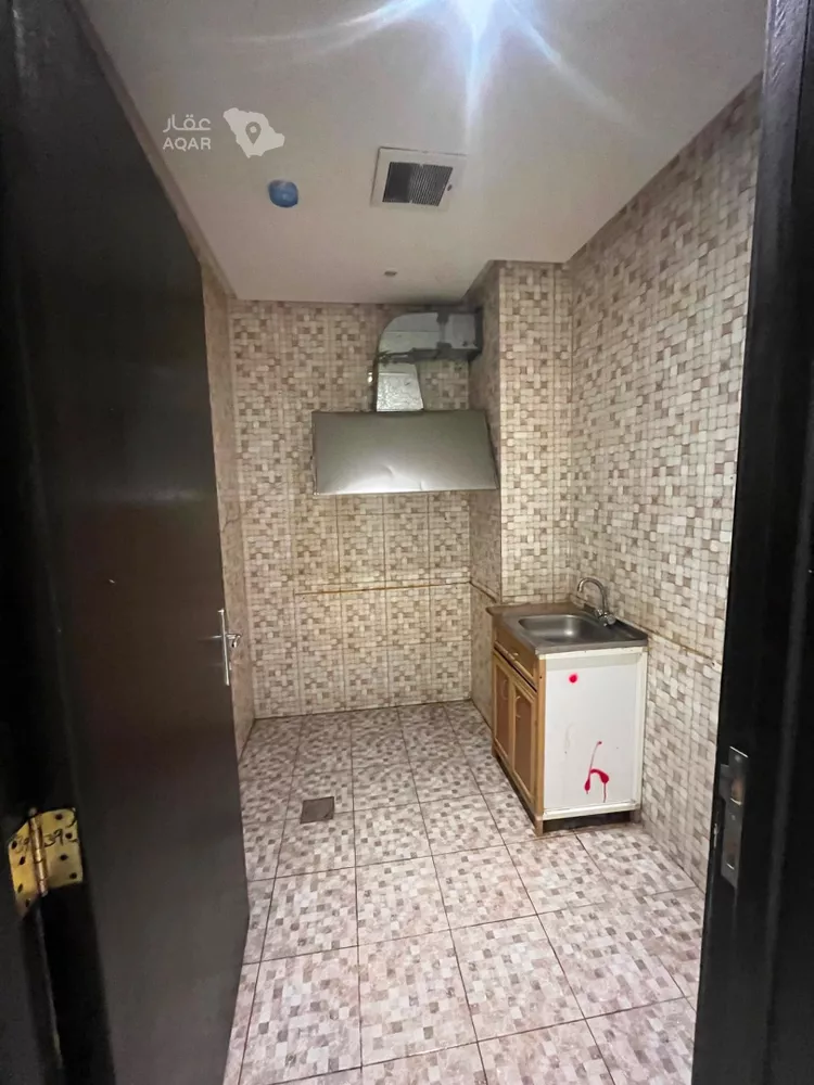Commercial Office for Rent in Riyadh Dhahrat Laban 4