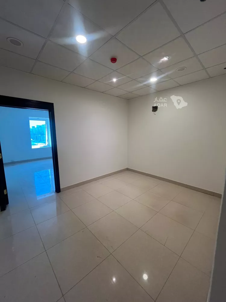 Commercial Office for Rent in Riyadh Dhahrat Laban 8