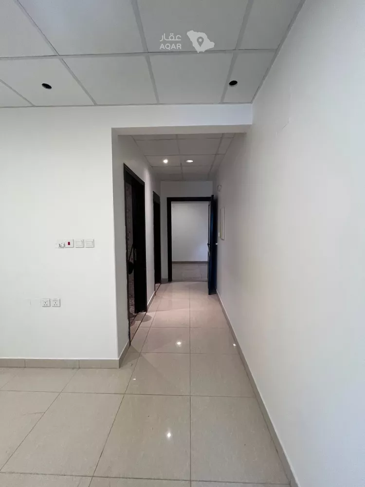 Commercial Office for Rent in Riyadh Dhahrat Laban 7