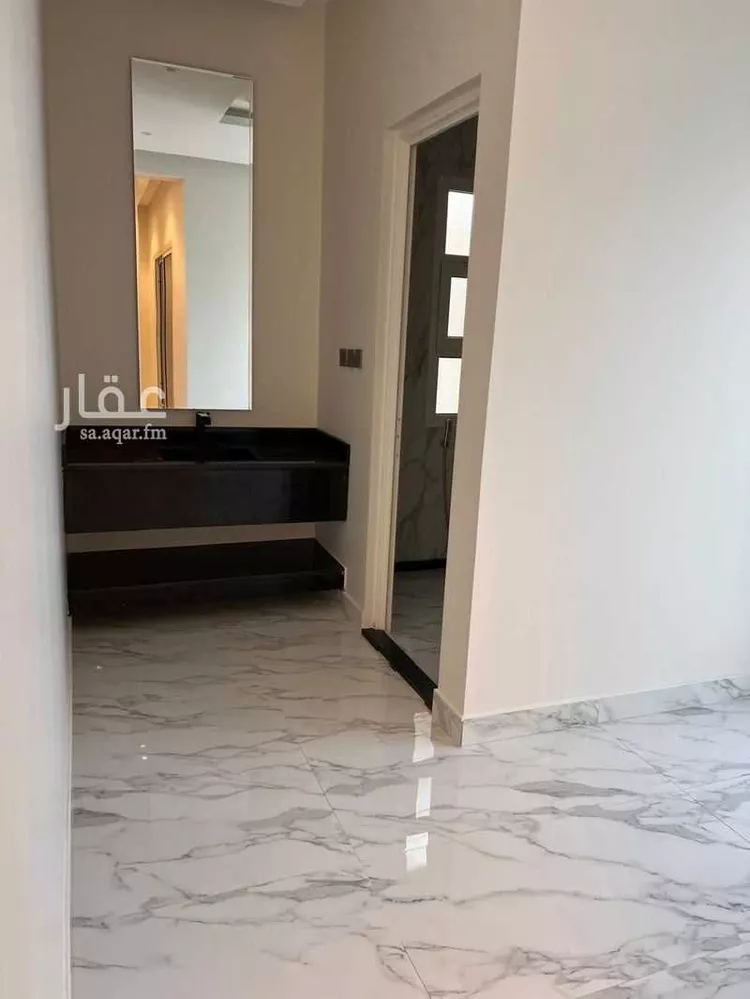 فيلا للبيع في شارع ابو فراس الحمداني, حي الحمراء, مدينة الدمام, المنطقة الشرقية صورة 3