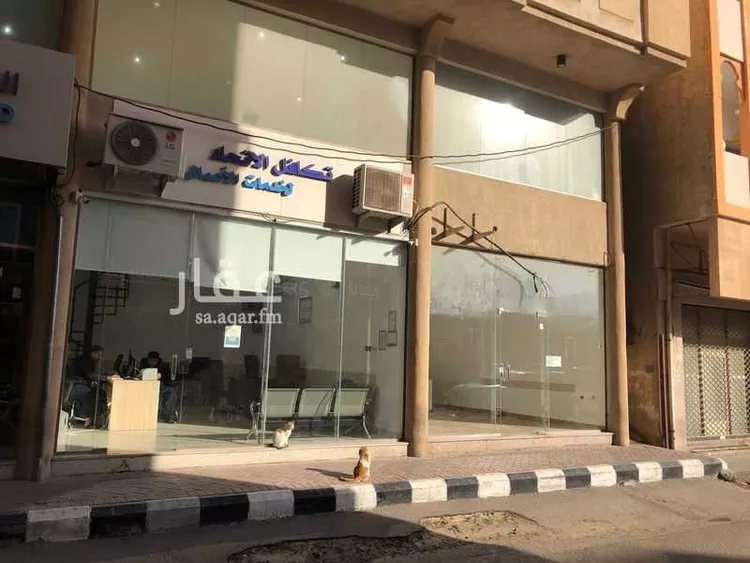 مكتب تجاري للإيجار في شارع التاسع, حي السوق, مدينة الدمام, المنطقة الشرقية صورة 2