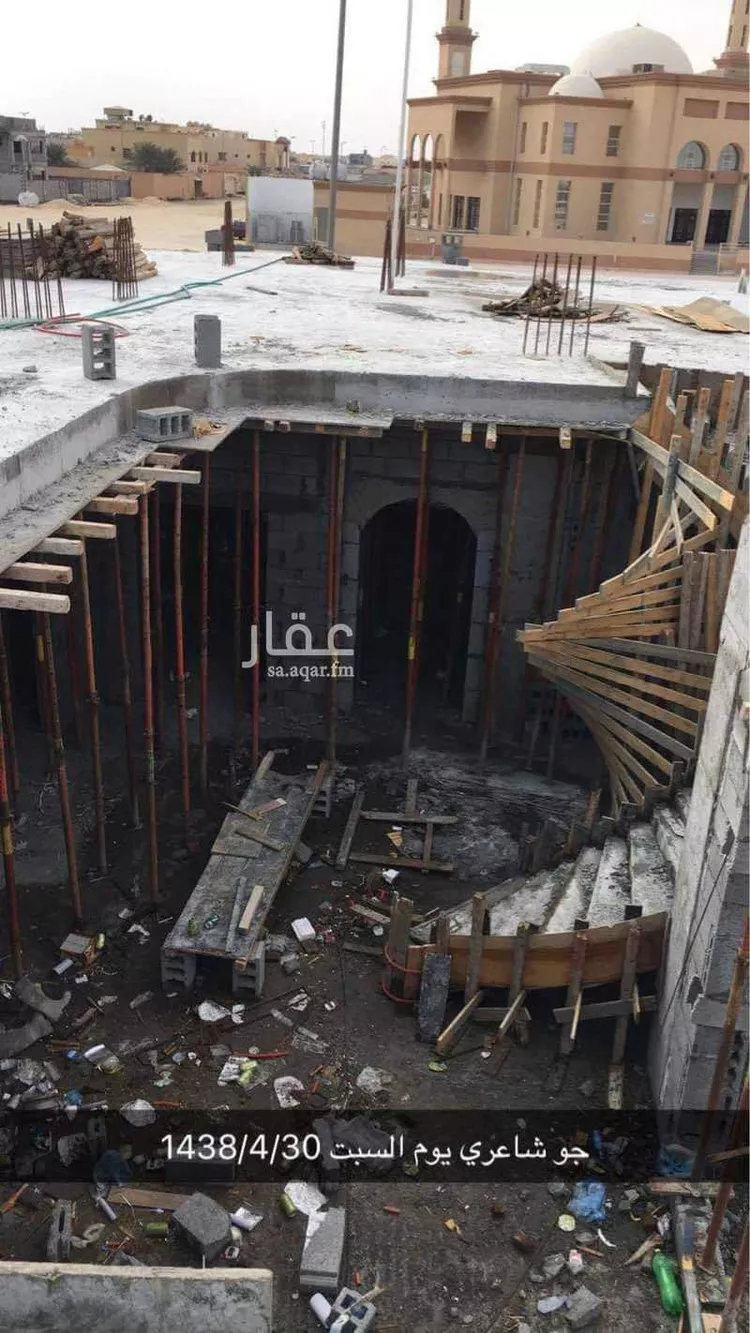 فيلا للبيع في شارع العيينه, حي الصواري, مدينة الخبر, المنطقة الشرقية صورة 2