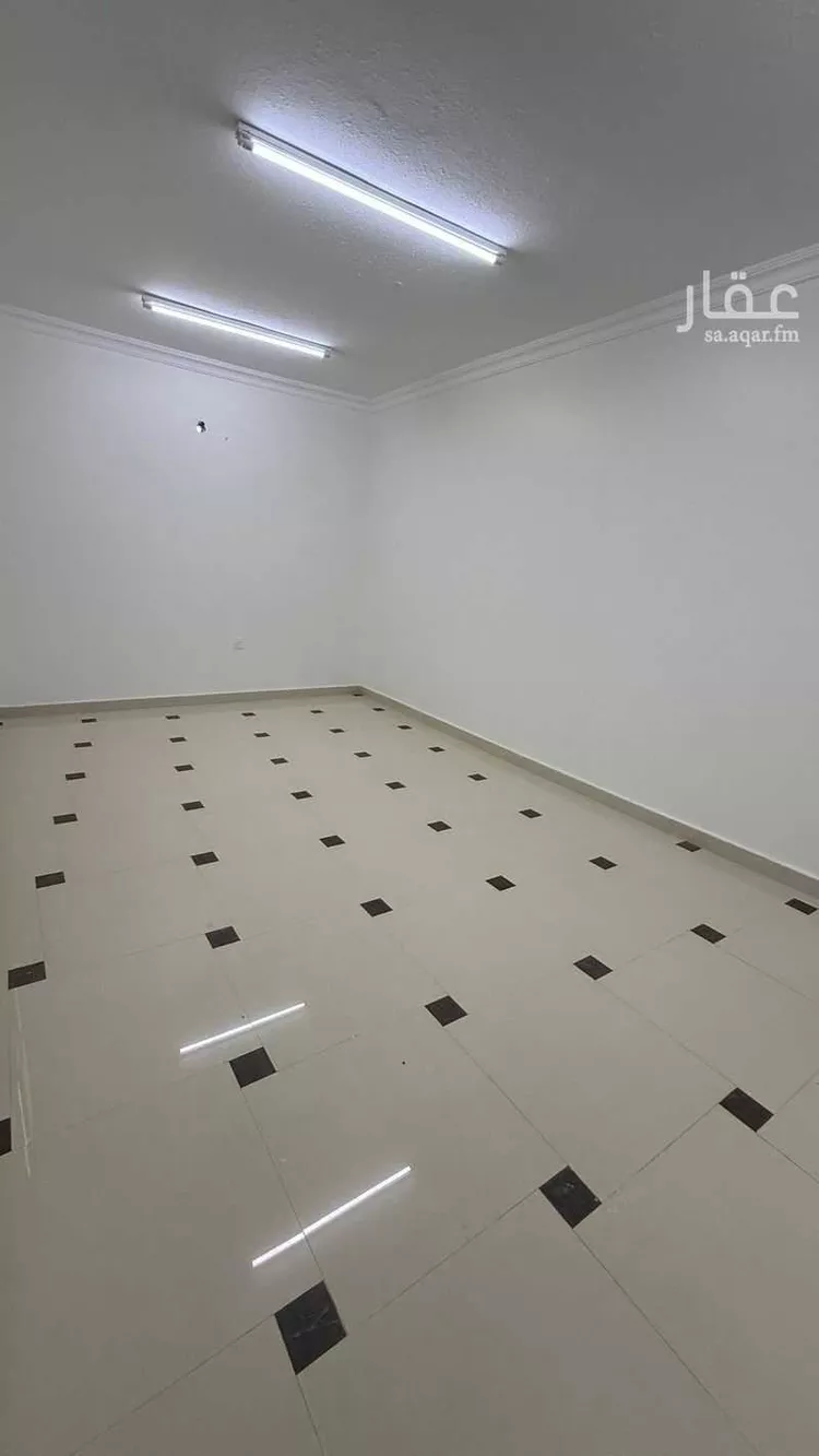 شقة للبيع في شارع وادي الخضارم, حي بدر, مدينة الرياض, منطقة الرياض صورة 3