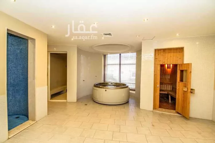 مجمع للبيع في حي الكورنيش, مدينة الخبر, المنطقة الشرقية