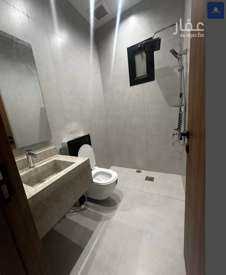 عمارة للبيع في شارع عبدالقادر الجزائري, حي الدار البيضاء, مدينة الرياض, منطقة الرياض 8