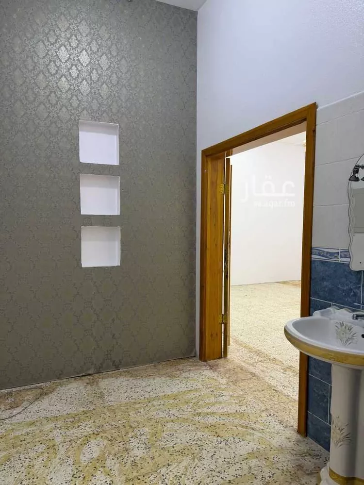 Building for Rent in Abha Ad Dabab