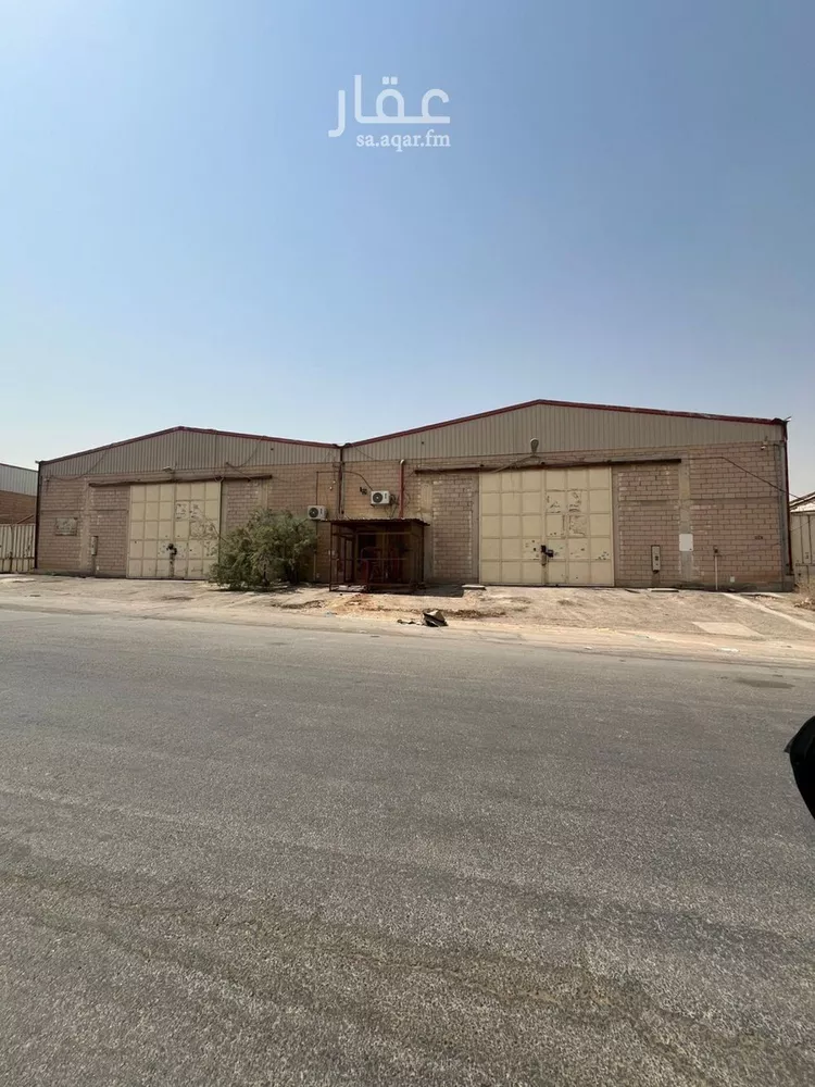 مستودع للإيجار في شارع وادي درعة, حي العزيزية, مدينة الرياض, منطقة الرياض صورة 5