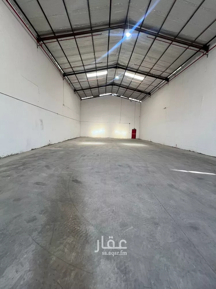 مستودع للإيجار في شارع السدرية, حي العزيزية, مدينة الرياض, منطقة الرياض صورة 3