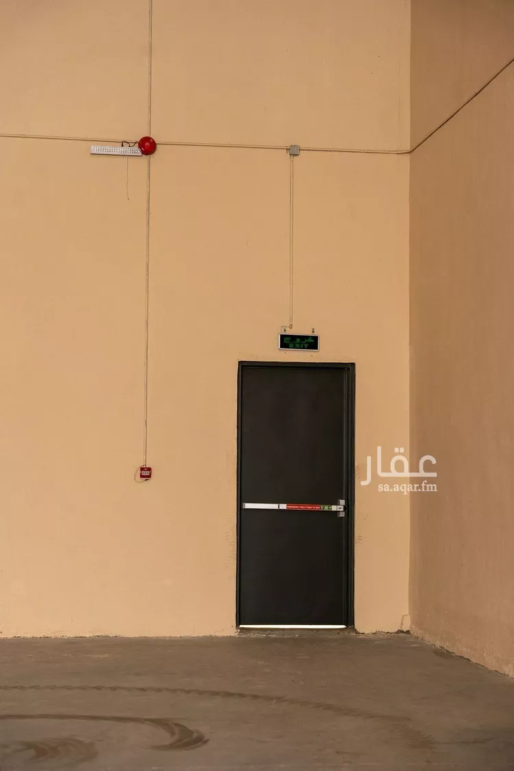 مستودع للإيجار في شارع الأمير محمد بن عبدالرحمن بن عبدالعزيز الفرعي, حي السلي, مدينة الرياض, منطقة الرياض 10