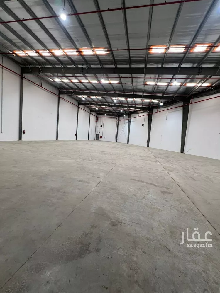 مستودع للإيجار في شارع أديمة, حي البرية, مدينة الرياض, منطقة الرياض