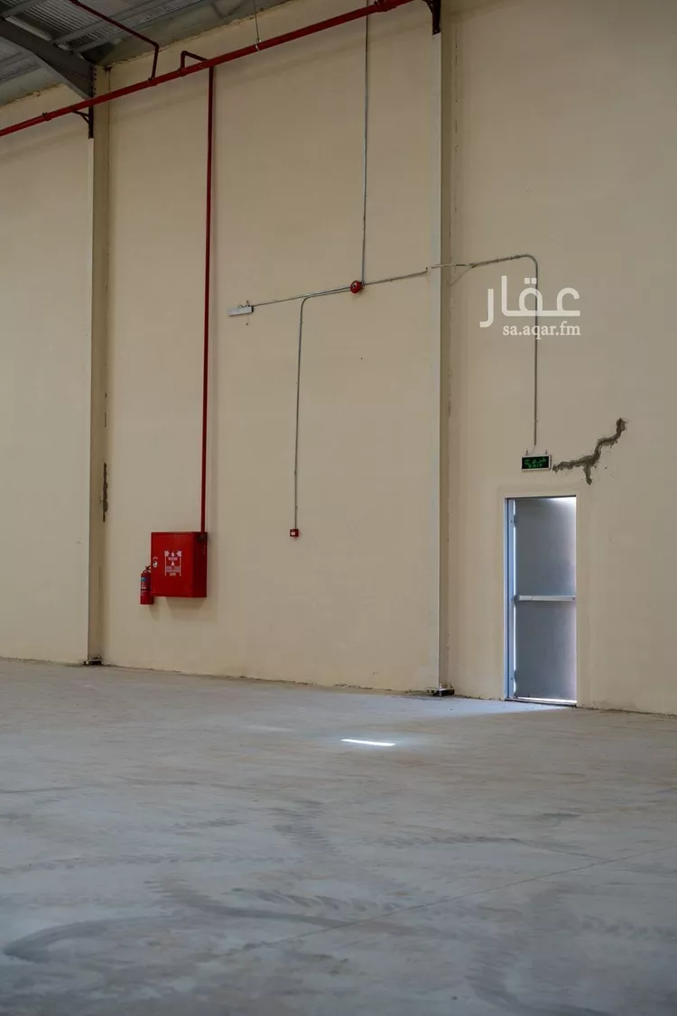 مستودع للإيجار في شارع وادي الغيل, حي السلي, مدينة الرياض, منطقة الرياض 18
