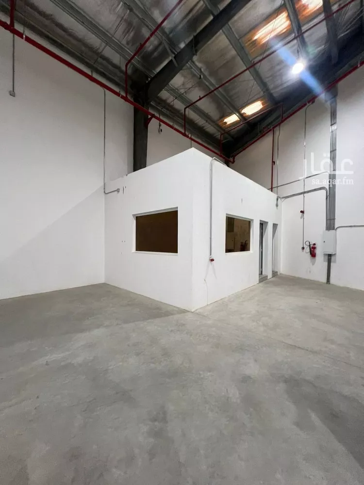 مستودع للإيجار في شارع أديمة, حي البرية, مدينة الرياض, منطقة الرياض صورة 5