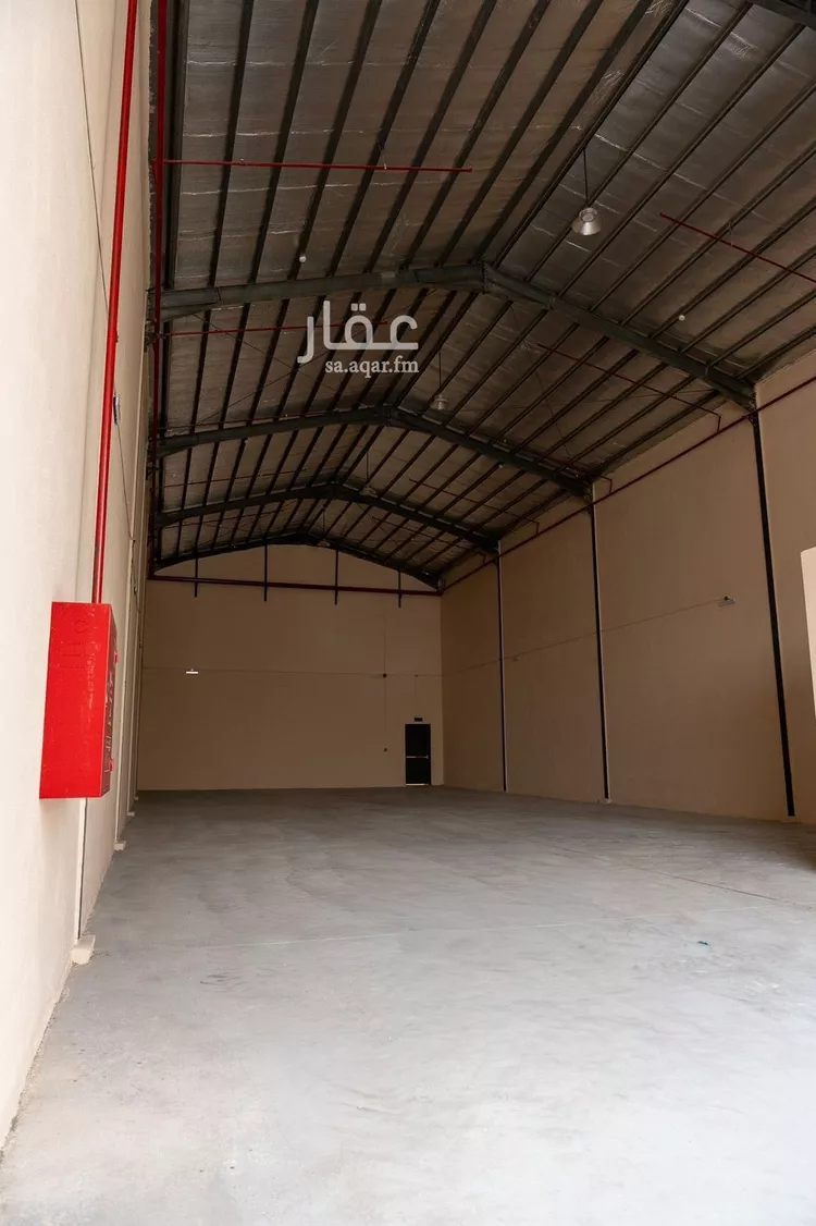 مستودع للإيجار في شارع الأمير محمد بن عبدالرحمن بن عبدالعزيز الفرعي, حي السلي, مدينة الرياض, منطقة الرياض صورة 2
