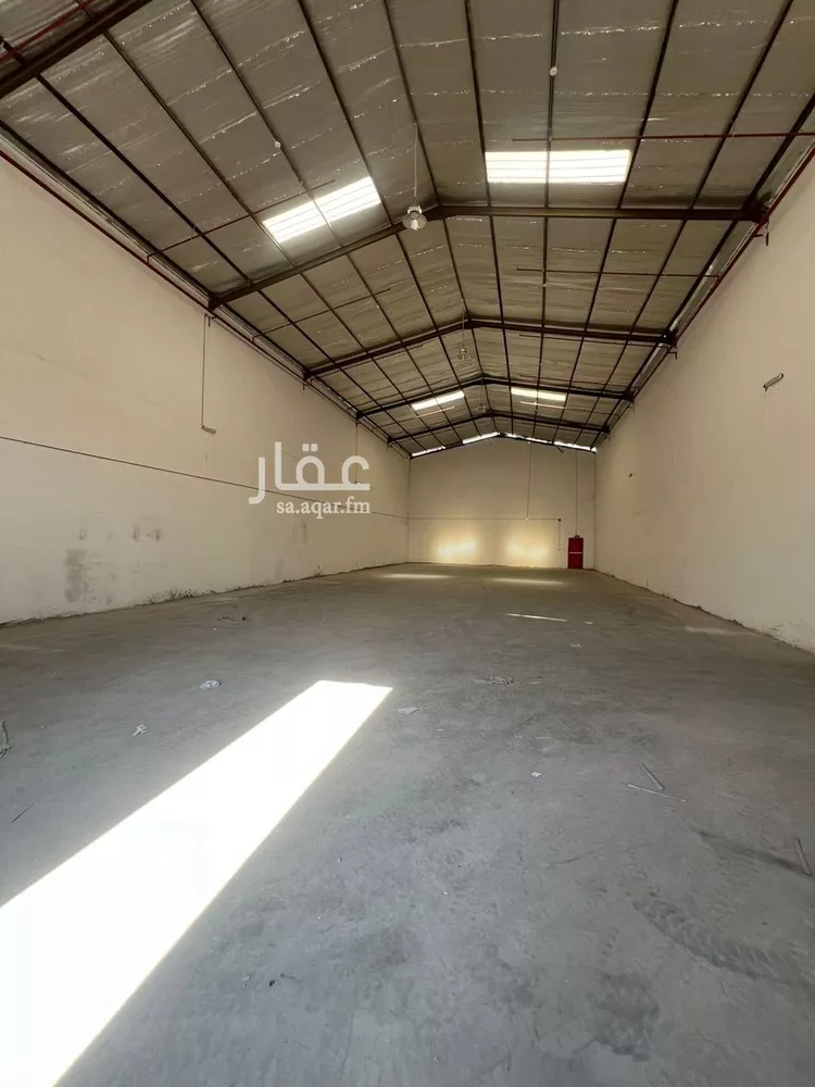 مستودع للإيجار في شارع السدرية, حي العزيزية, مدينة الرياض, منطقة الرياض صورة 2