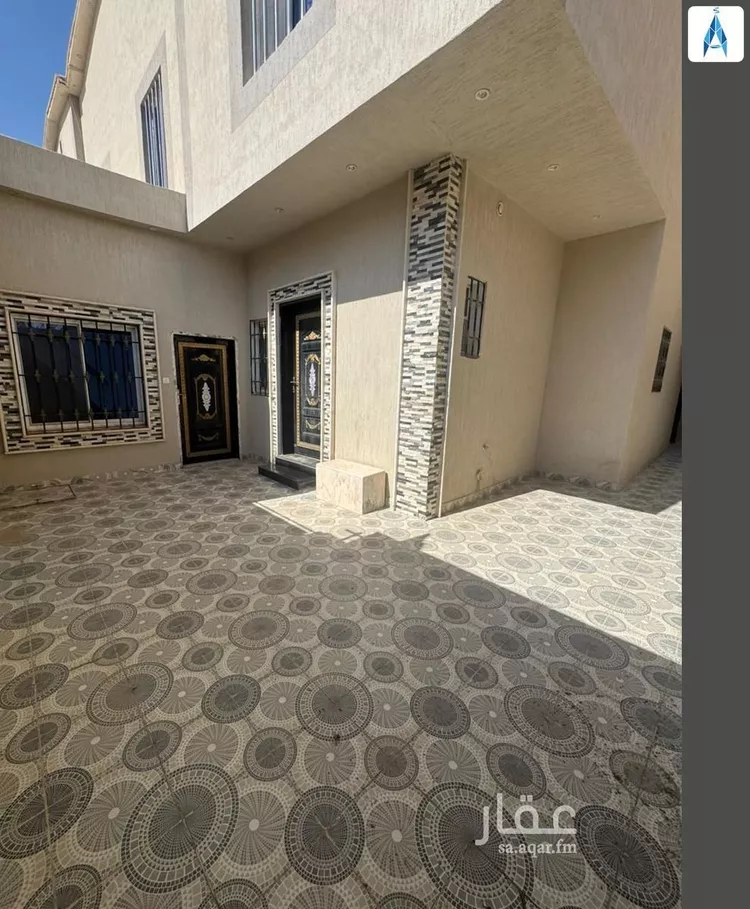 فيلا للبيع في شارع رقم 134, حي ظهرة لبن, مدينة الرياض, منطقة الرياض صورة 2