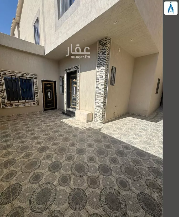 فيلا للبيع في شارع رقم 134, حي ظهرة لبن, مدينة الرياض, منطقة الرياض صورة 2