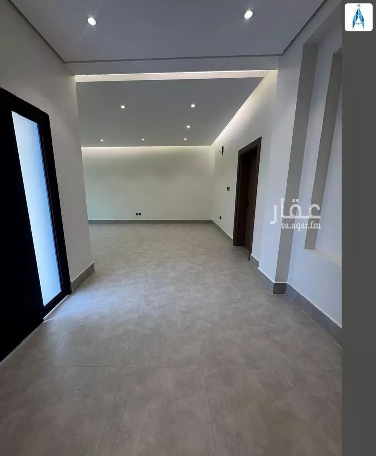 فيلا للبيع في شارع المندر, حي مغرزات, مدينة الرياض, منطقة الرياض 11