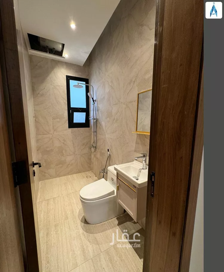 دور للبيع في شارع المدارة, حي المروج, مدينة الرياض, منطقة الرياض 23