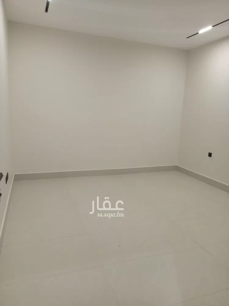 دور للبيع في شارع ضياء الخفاف, حي الشفاء, مدينة الرياض, منطقة الرياض 17