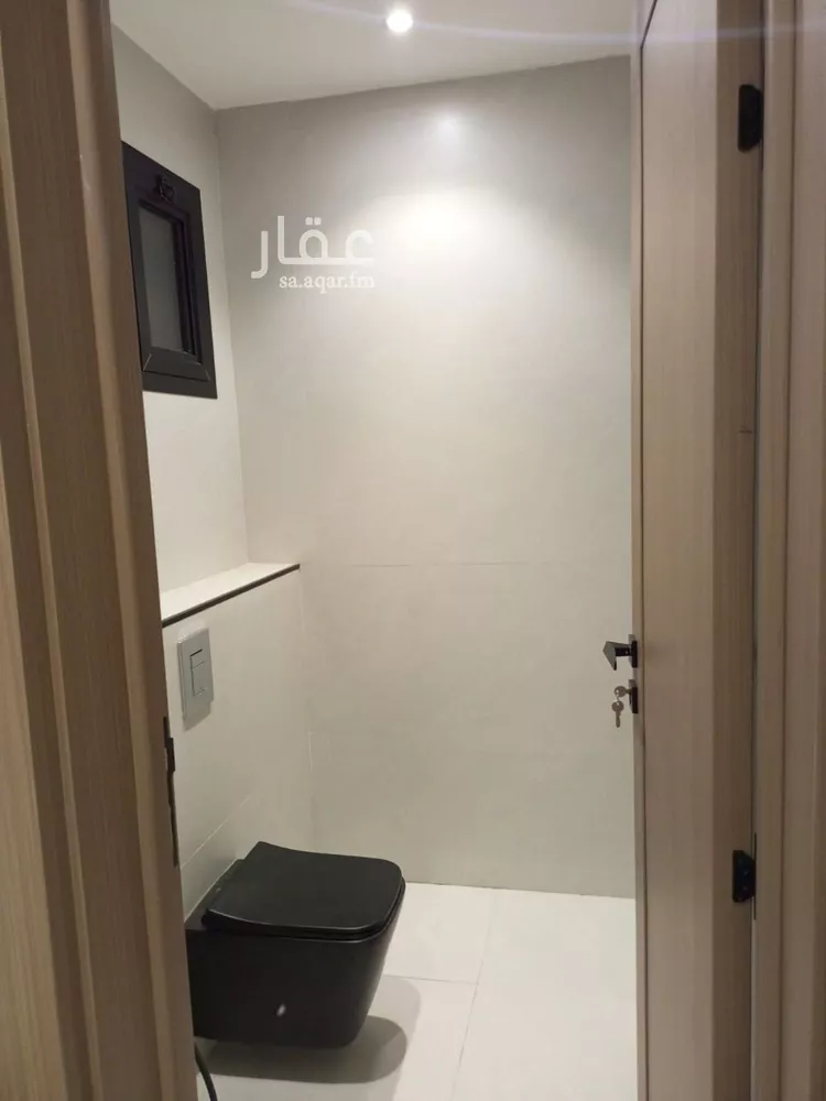 دور للبيع في شارع ضياء الخفاف, حي الشفاء, مدينة الرياض, منطقة الرياض 9
