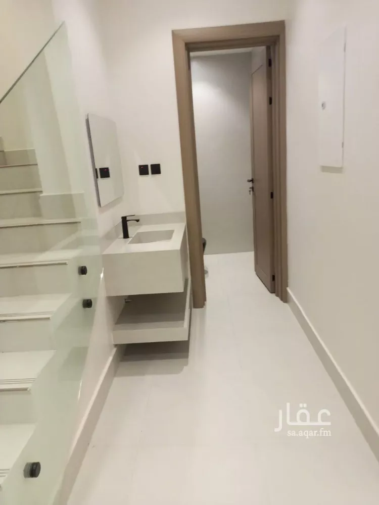 دور للبيع في شارع ضياء الخفاف, حي الشفاء, مدينة الرياض, منطقة الرياض 20