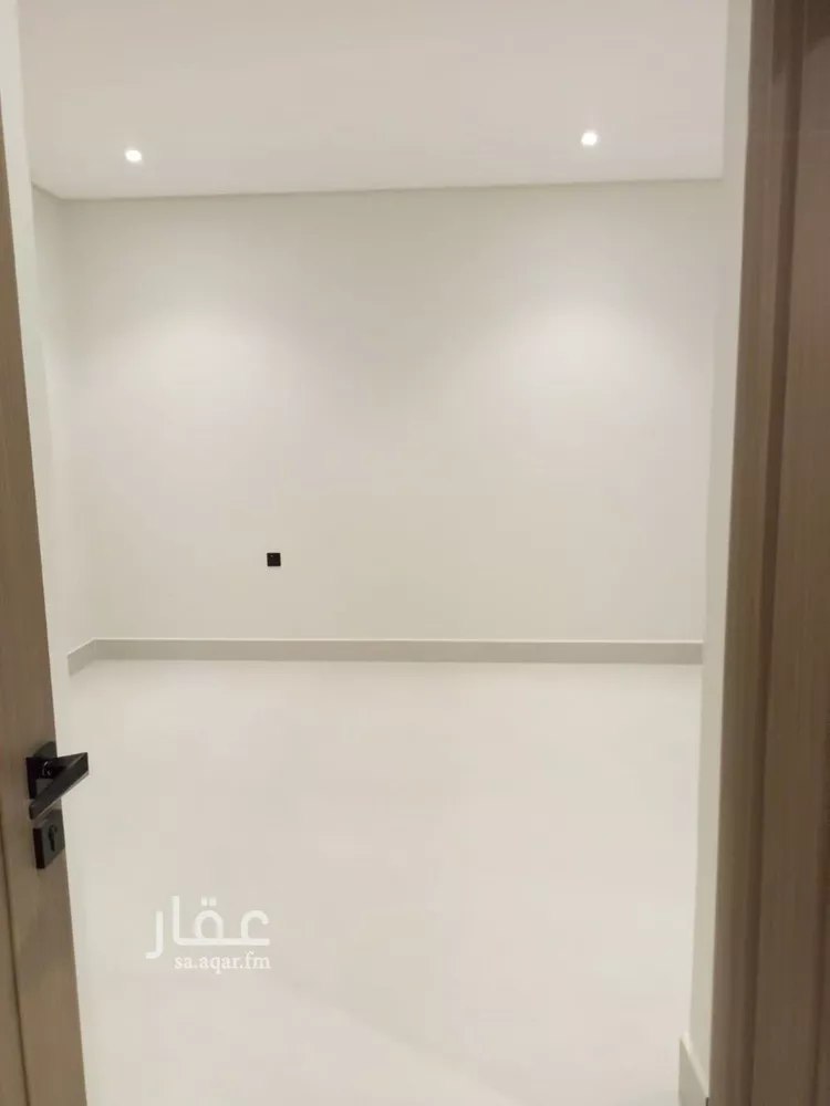 فيلا للبيع في شارع ضياء الخفاف, حي الشفاء, مدينة الرياض, منطقة الرياض صورة 3