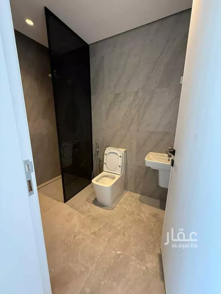 فيلا للبيع في شارع الركيلا, حي أم الحمام الغربي, مدينة الرياض, منطقة الرياض صورة 3