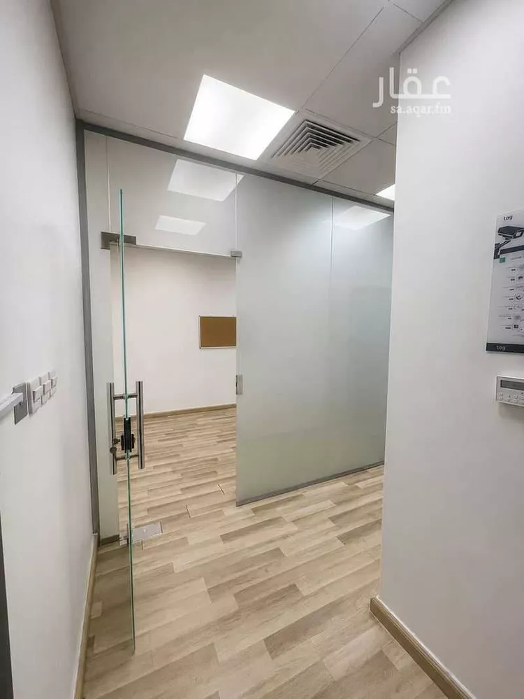 Commercial Office for Rent in Riyadh Al Yasmin صورة 3