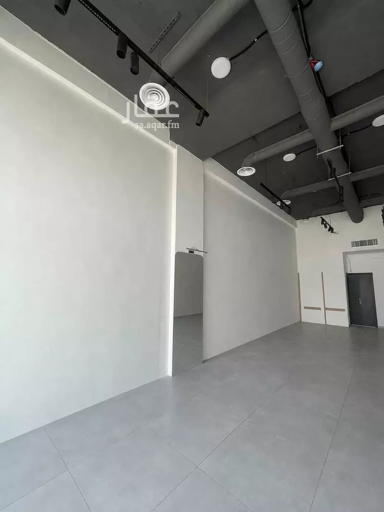 Shop for Rent in Riyadh Al Arid صورة 2