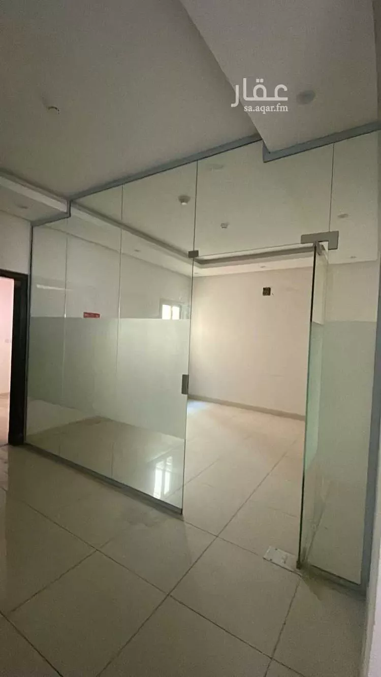 Commercial Office for Rent in Riyadh Al Yasmin صورة 4