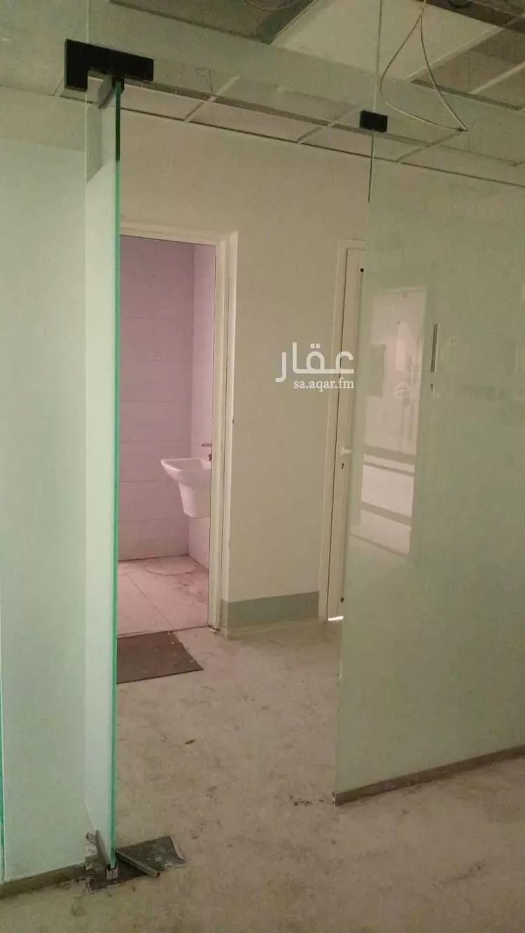 مكتب تجاري للإيجار في شارع رقم 319, حي الياسمين, مدينة الرياض, منطقة الرياض صورة 5
