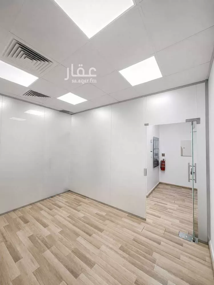 Commercial Office for Rent in Riyadh Al Yasmin صورة 4