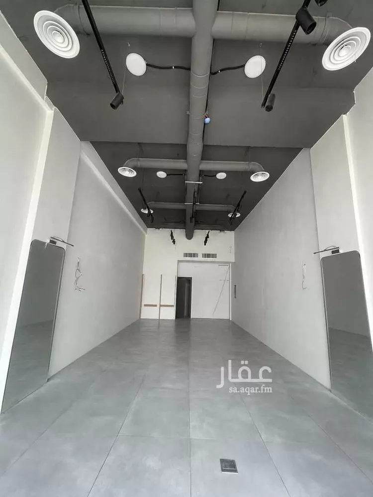 Shop for Rent in Riyadh Al Arid صورة 4