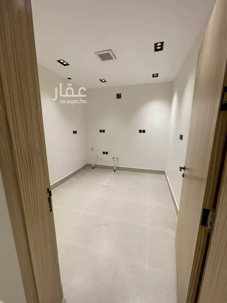 فيلا للإيجار في شارع الفروات, حي الحمراء, مدينة الرياض, منطقة الرياض صورة 5