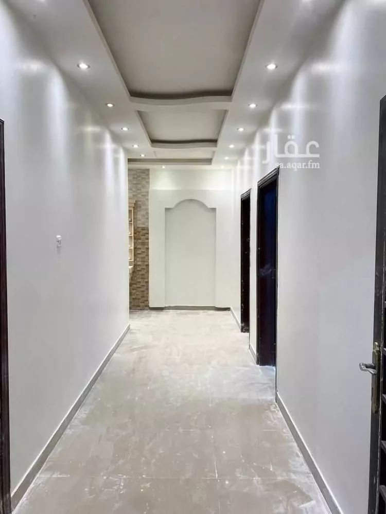 فيلا للبيع في شارع الدفاع, حي إشبيلية, مدينة الرياض, منطقة الرياض 14