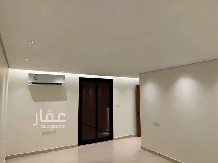 فيلا للإيجار في شارع حمد بن يحيى بن غيهب, حي الحمراء, مدينة الرياض, منطقة الرياض صورة 4