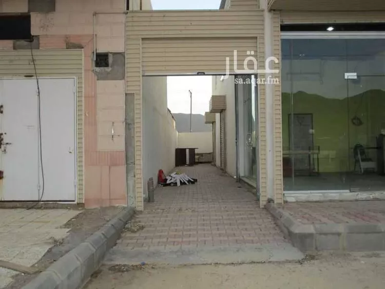 محل للإيجار في شارع طريق خالد بن الوليد, حي البلقاء, مدينة المدينة المنورة, منطقة المدينة المنورة صورة 3