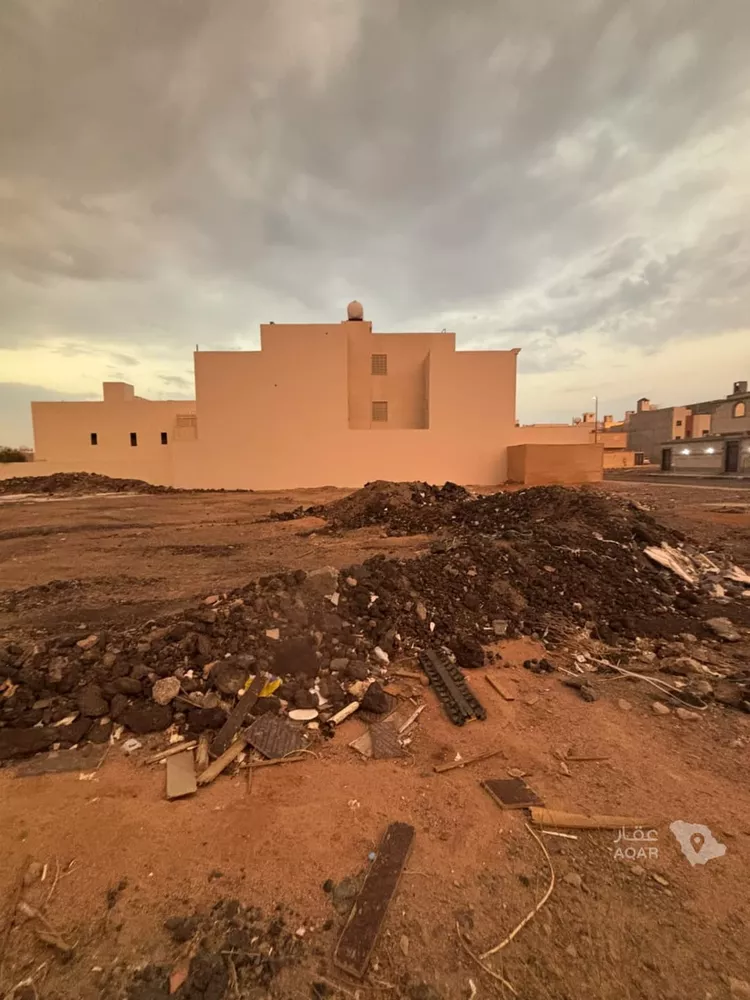 أرض للبيع في شارع الارقم ابن عبدالله, حي الاناهي, مدينة المدينة المنورة, منطقة المدينة المنورة