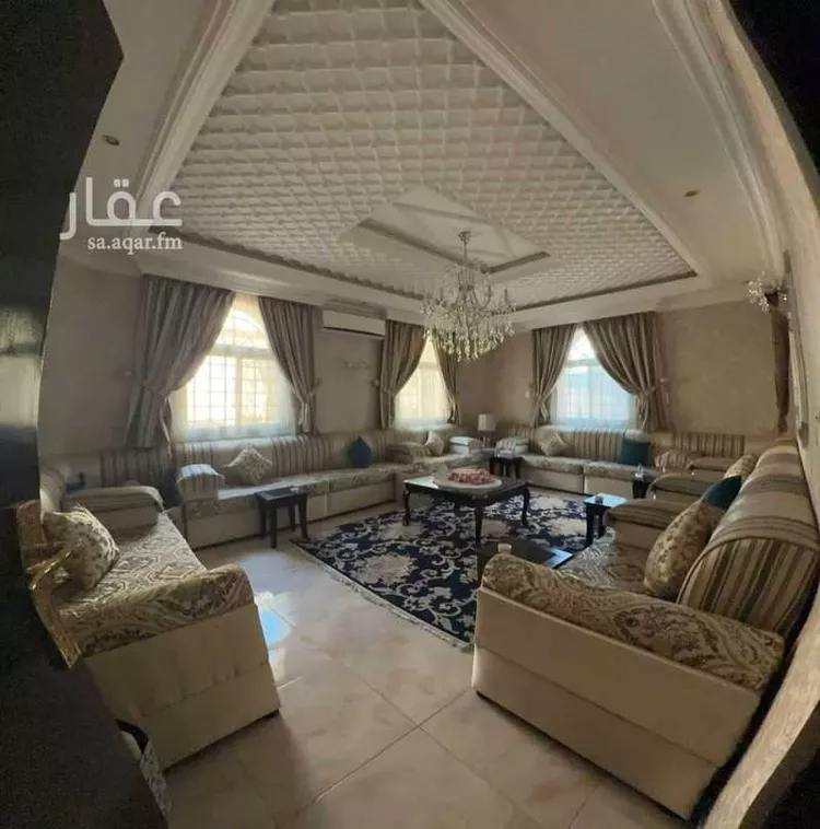 فيلا للبيع في شارع وادي فتح, حي العرين, مدينة أبها, منطقة عسير صورة 3